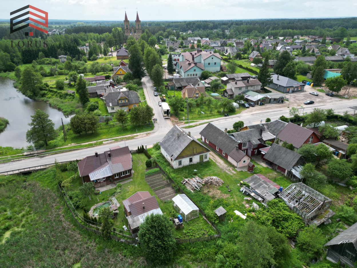 Image 9 of 42