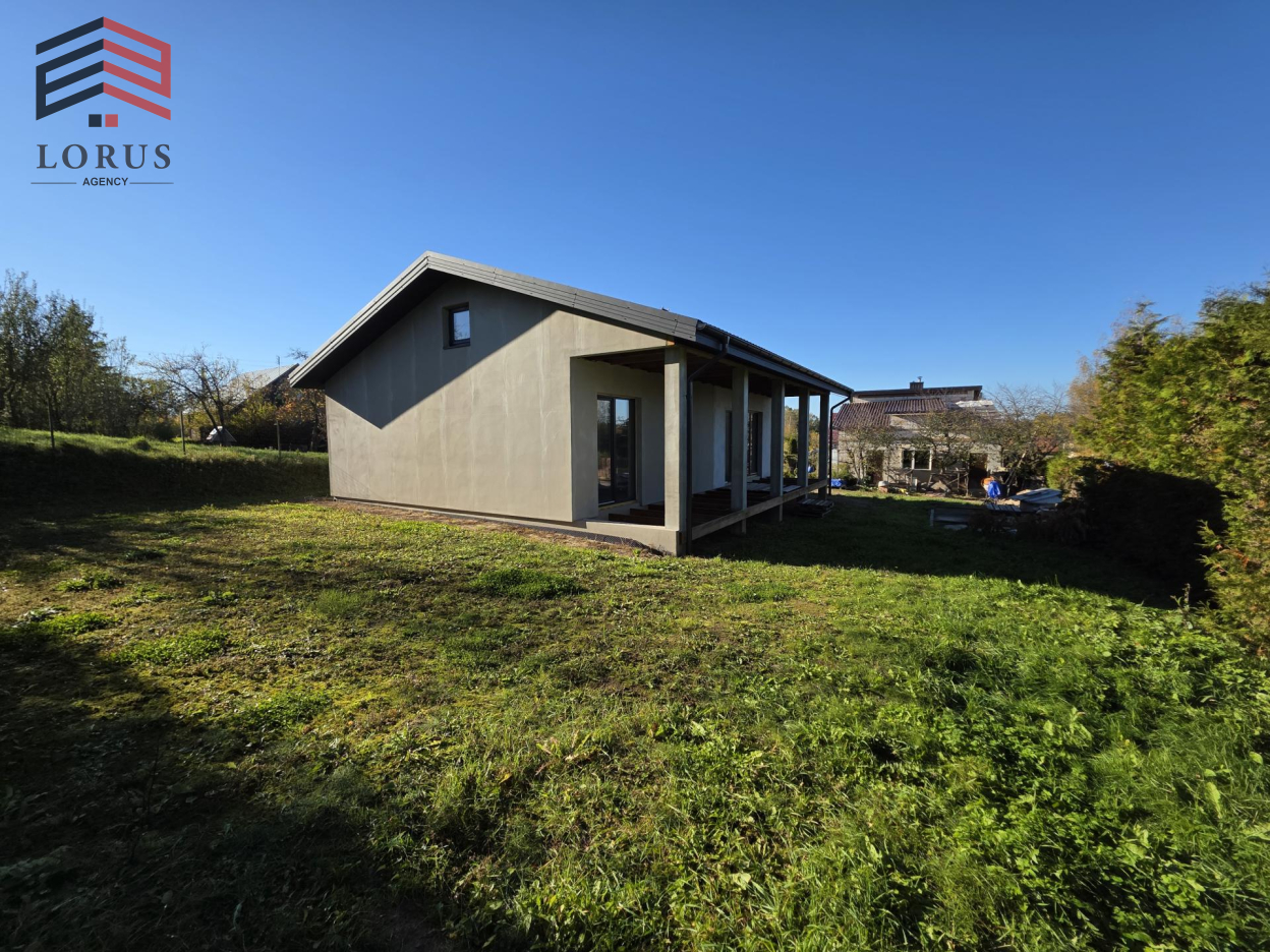Image 2 of 28