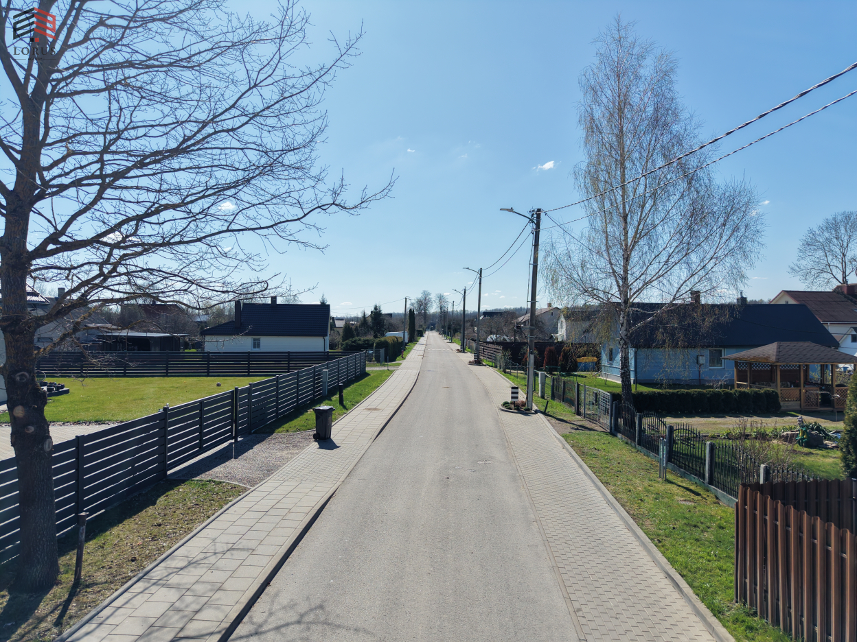 Image 9 of 9