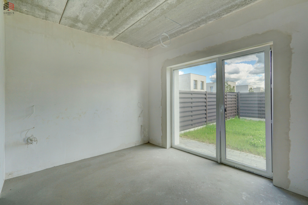 Image 9 of 36
