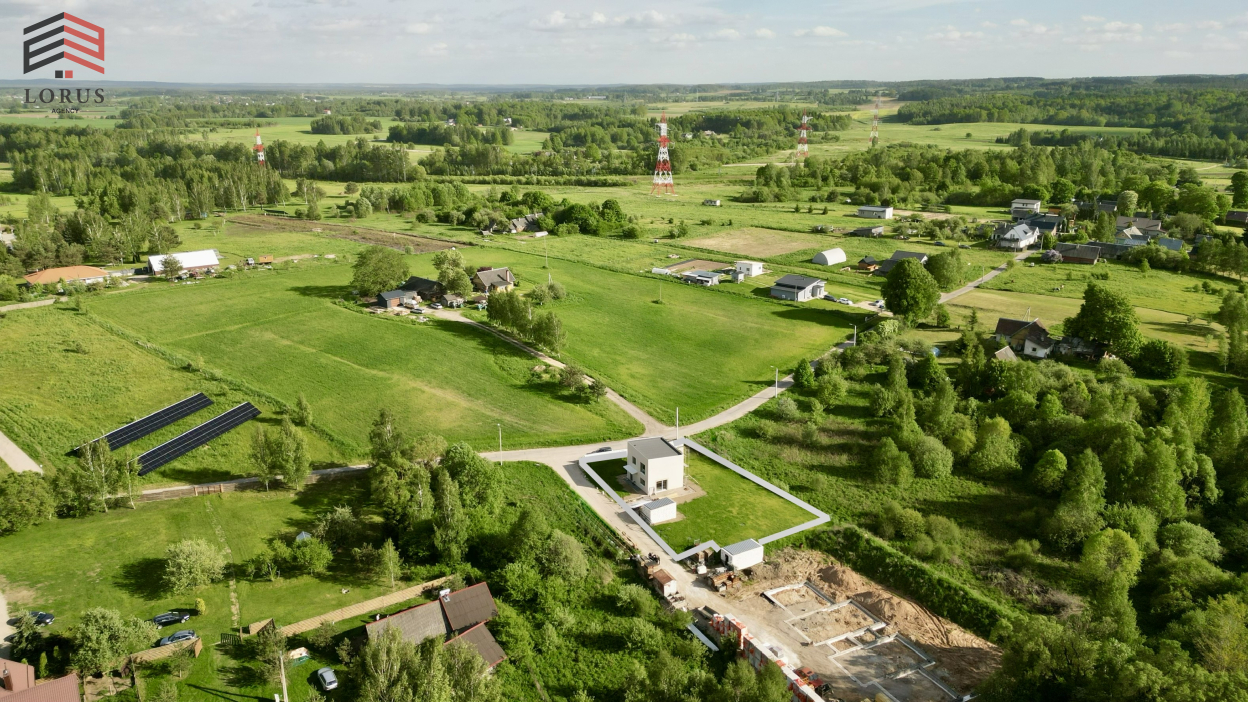 Image 13 of 18