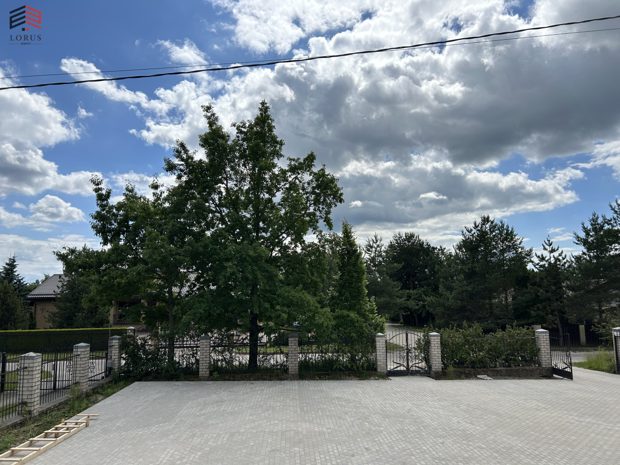 Image 21 of 21