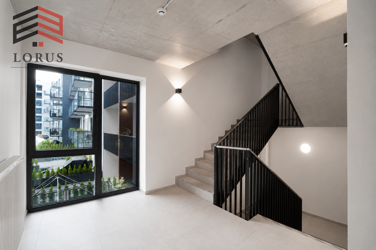 Image 14 of 15