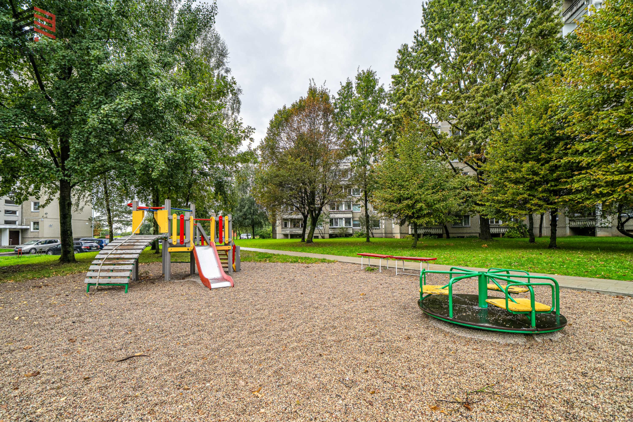 Image 27 of 28